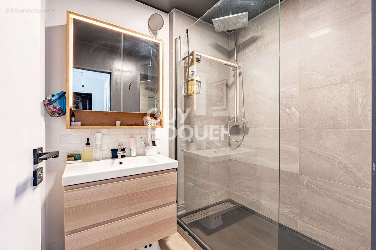 Appartement à ASNIERES-SUR-SEINE