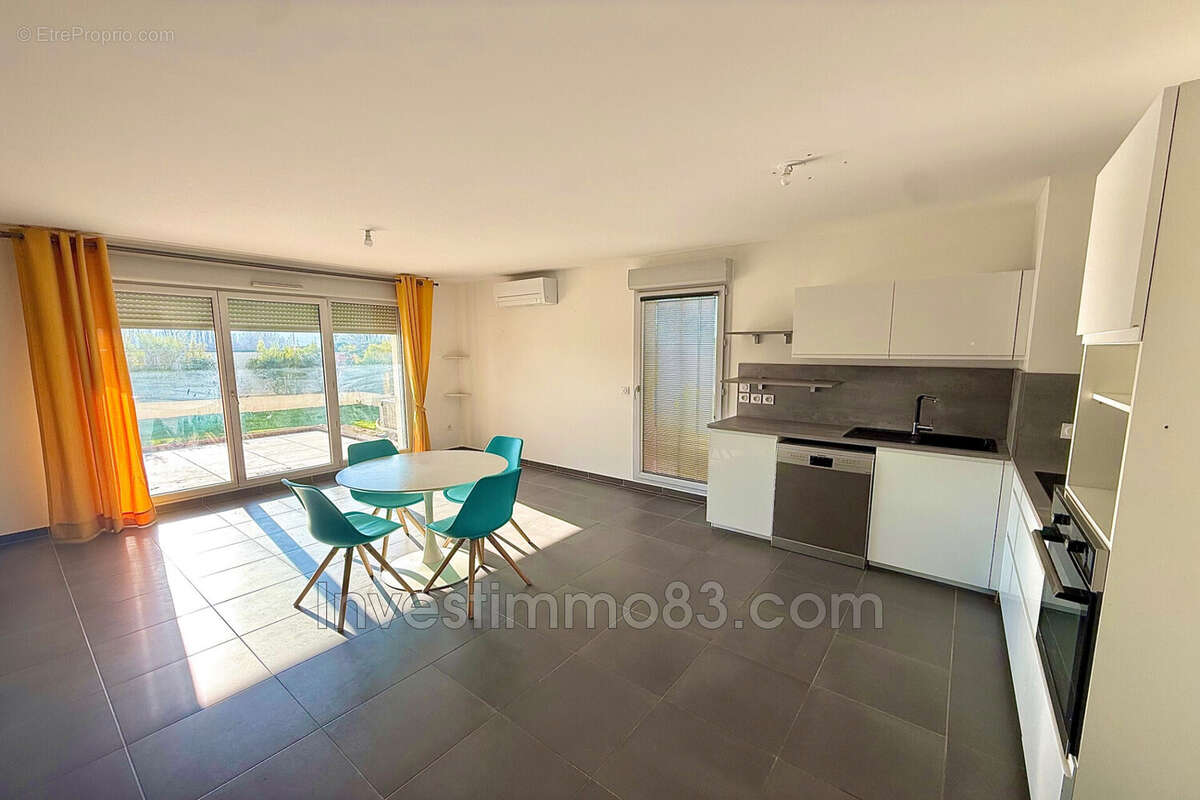 Appartement à ROUSSET