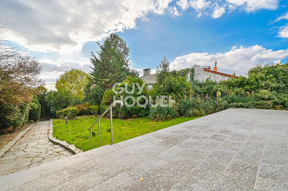 Maison à FONTENAY-SOUS-BOIS