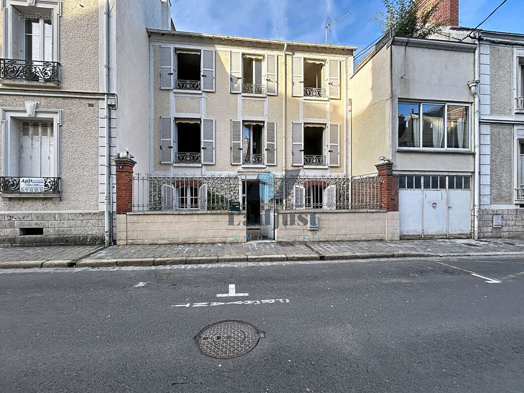 Maison à NEMOURS