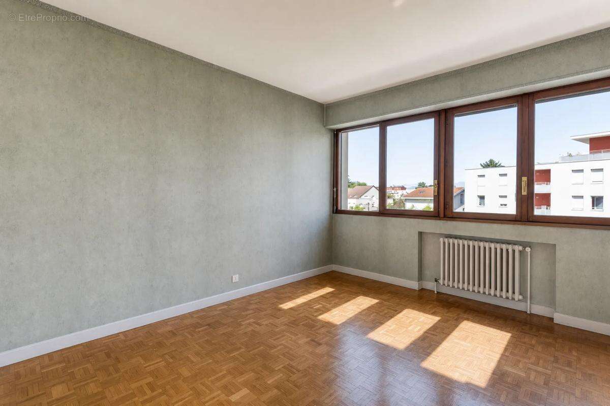 Appartement de 5 pièces de 112 m² à Grenoble - photo 7