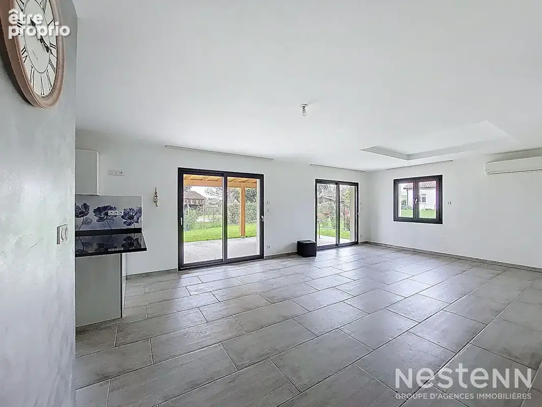 A Vendre Maison de plain-pied de 117 m² avec garage et jardin dans lotissement de Condom - photo 2