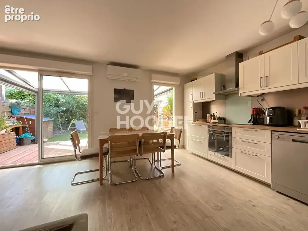 Duplex L'Isle-sur-la-Sorgue partage des eaux 106 m2 - photo 6