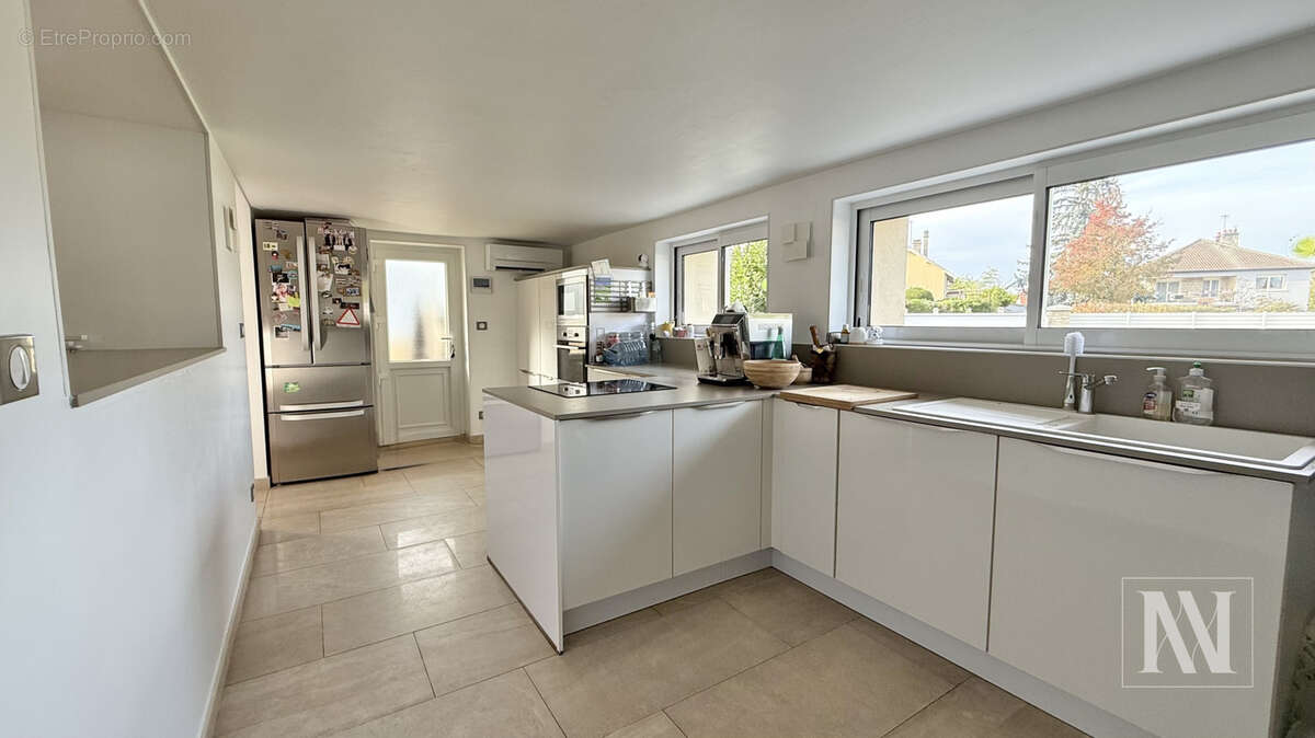 Maison à CRENEY-PRES-TROYES