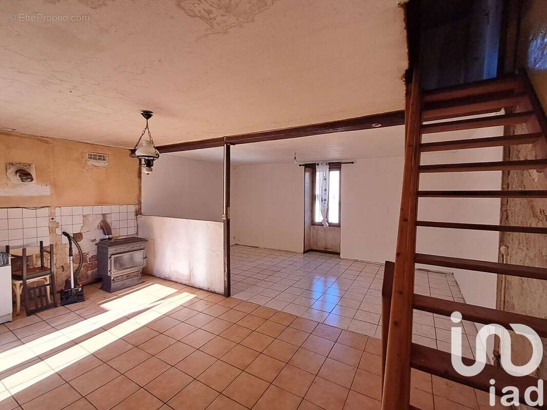 Photo 3 - Maison à SAINT-JEAN-D&#039;ANGELY