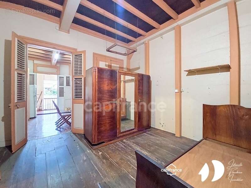 Appartement à POINTE-A-PITRE