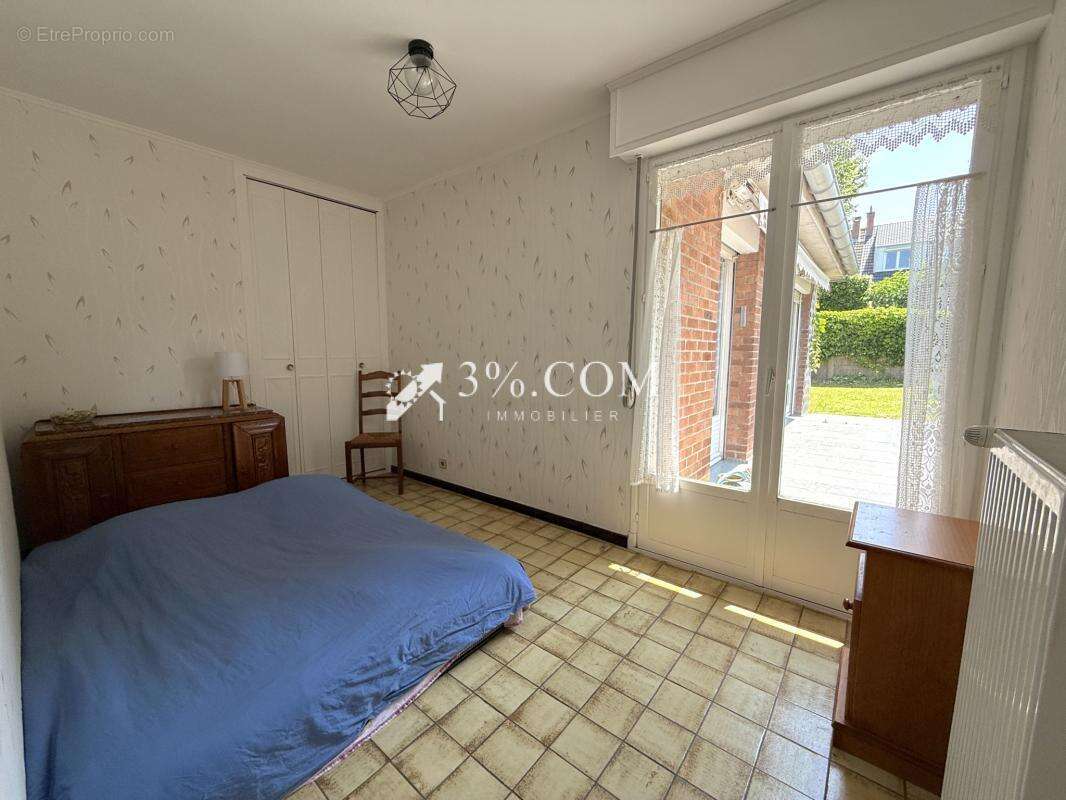 Maison à NEUVILLE-EN-FERRAIN