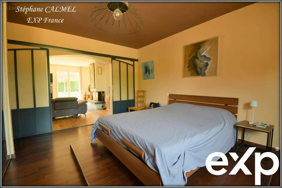 Maison à SAINT-FRONT-DE-PRADOUX