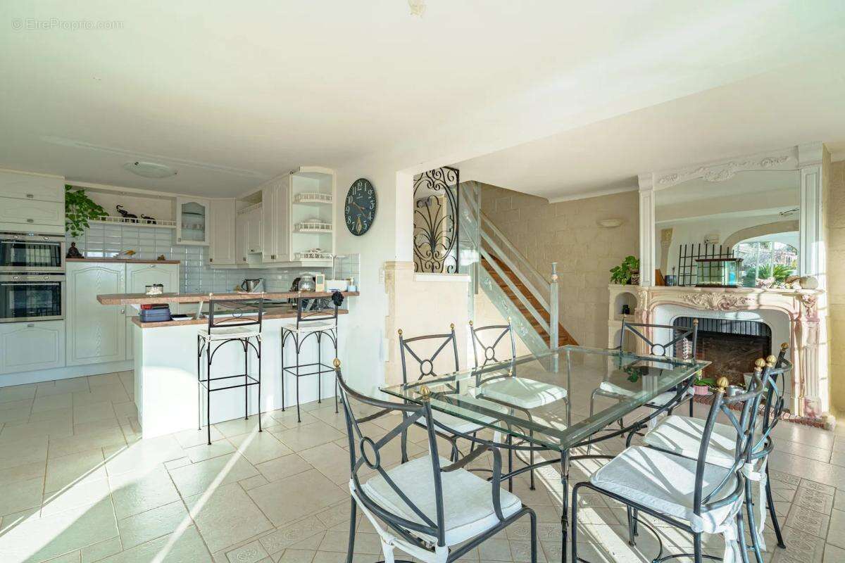 Maison à SAUSSET-LES-PINS