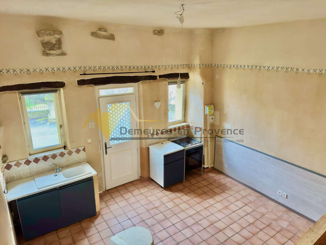 Maison de village 65 m2   Toiture neuve   Patio   Faucon - photo 3
