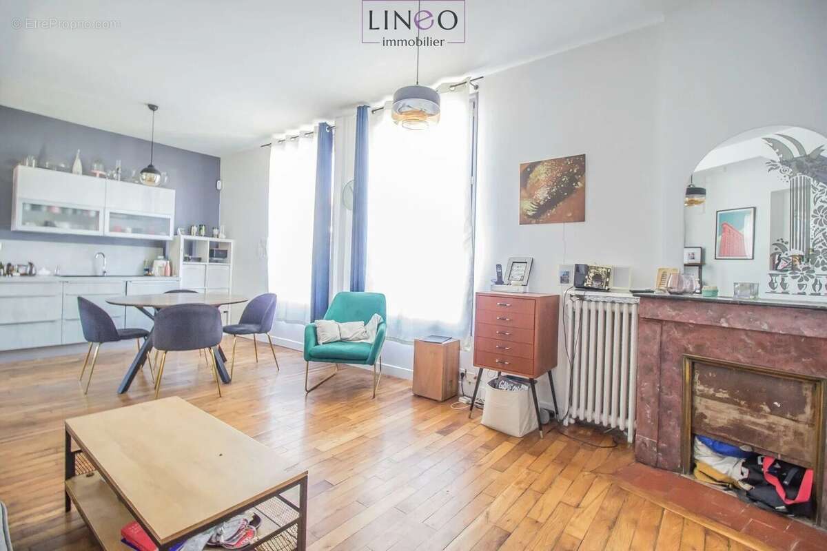 Maison à CHOISY-LE-ROI