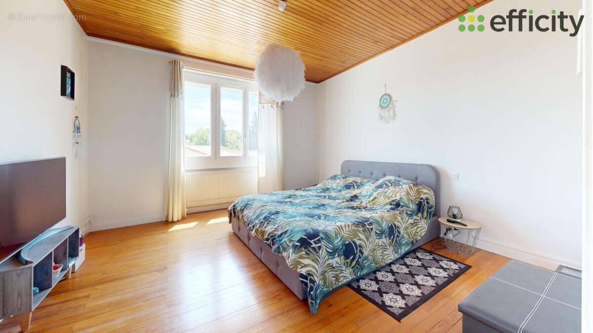 Maison à COLOMBIER-SAUGNIEU