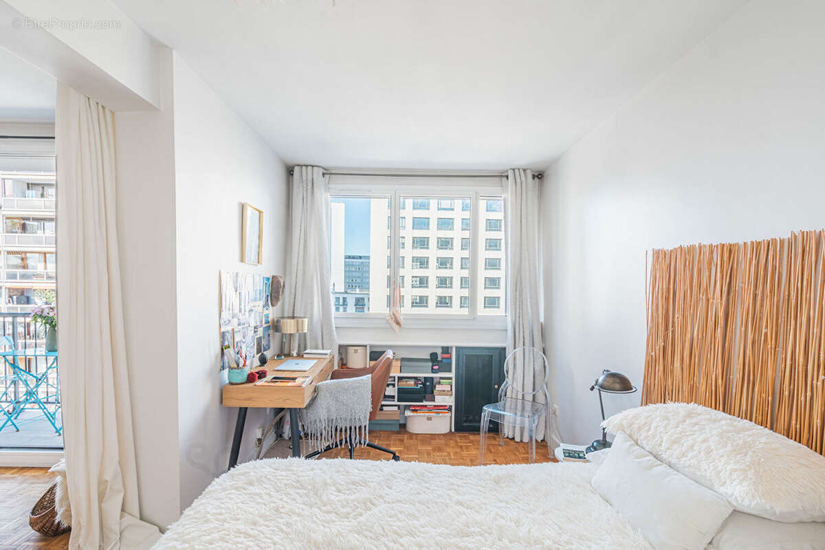 Appartement à PARIS-15E