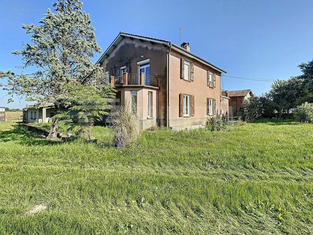 Maison à CASTELSARRASIN