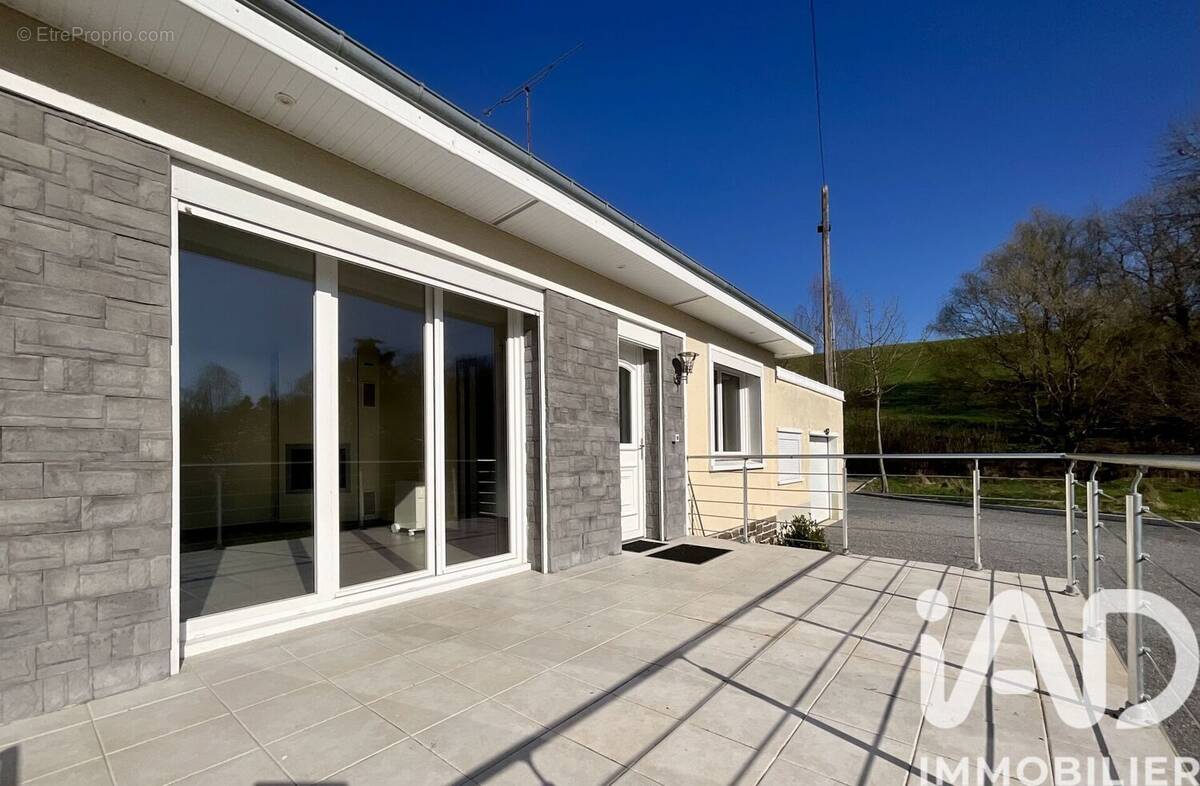 Photo 1 - Maison à REMAUCOURT