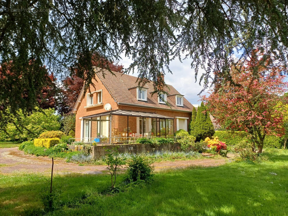 Maison à NEUFCHATEL-EN-BRAY