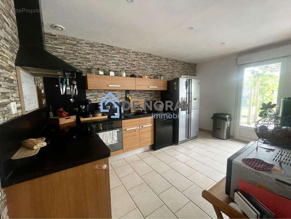 Maison à DAME-MARIE-LES-BOIS