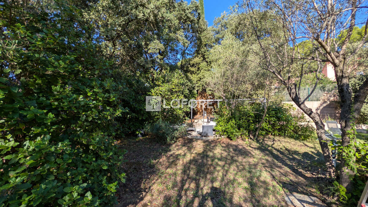 Maison à SAINT-BAUZILLE-DE-MONTMEL