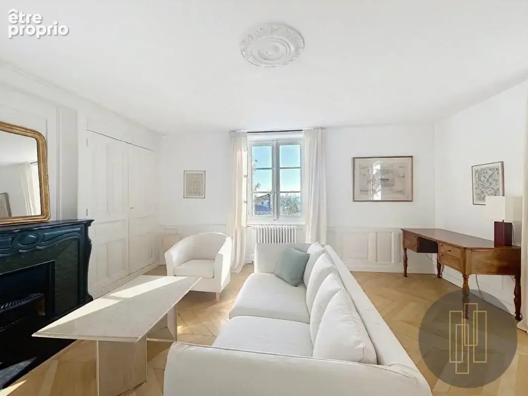 Exclusivité - Lucenay Centre - Maison ancienne- - photo 2
