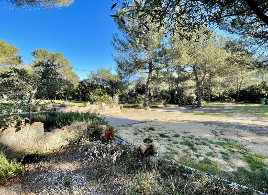 Maison à VAISON-LA-ROMAINE