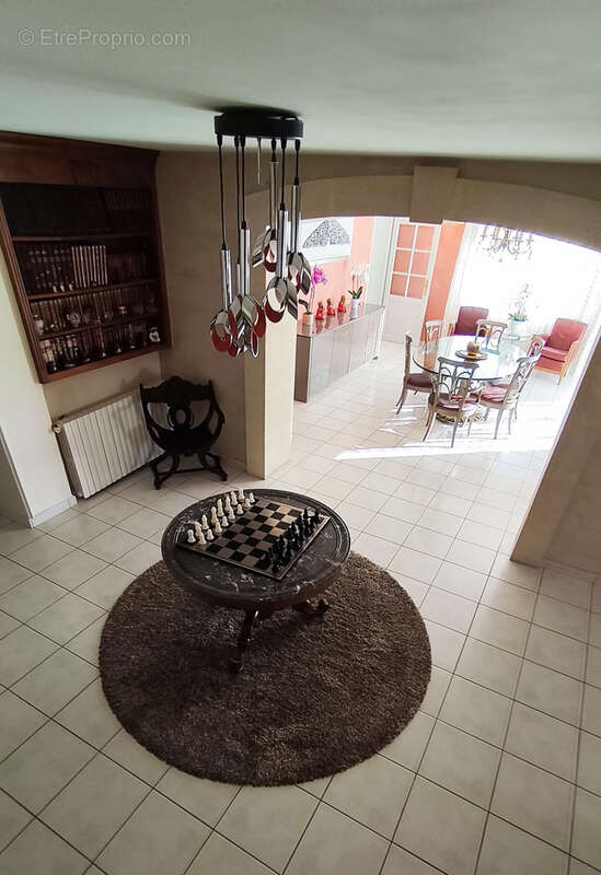 Maison à SAINT-MARTIN-DE-VALGALGUES