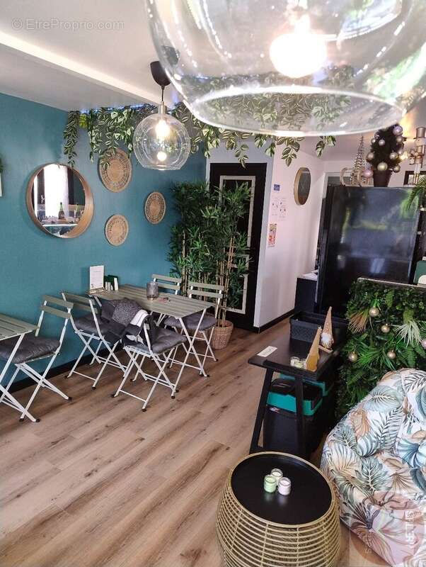 Commerce à SAINT-CHRISTOL-LES-ALES