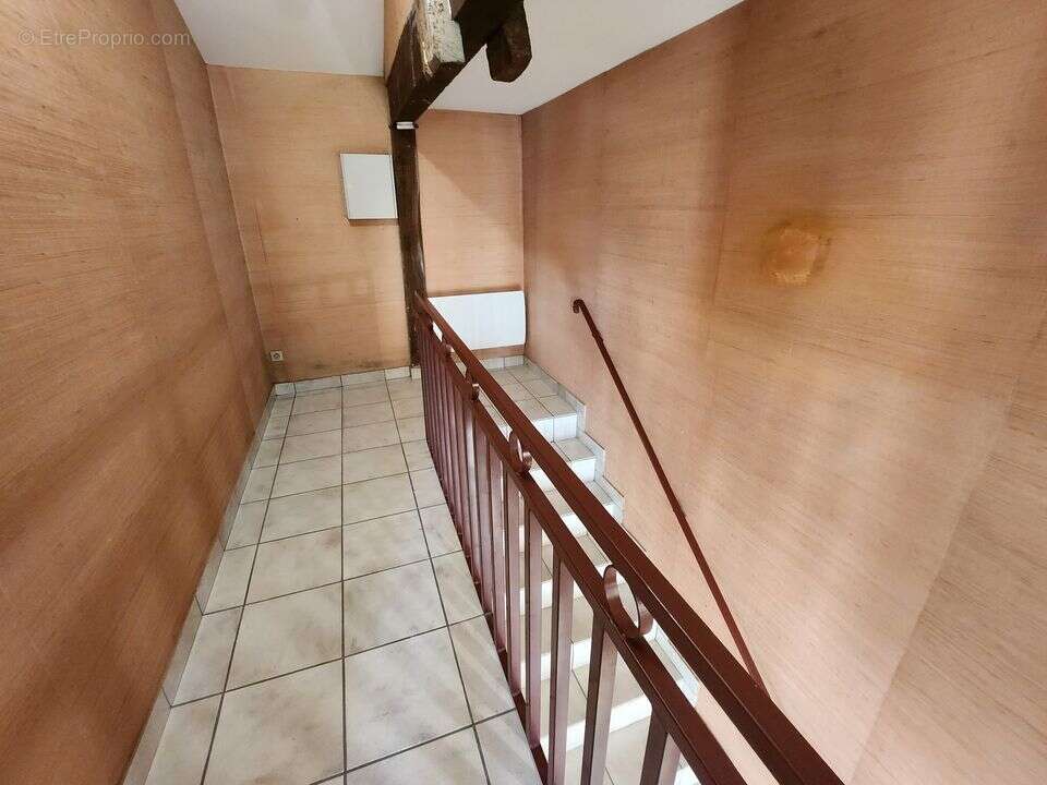 Maison à LAMOTHE-MONTRAVEL