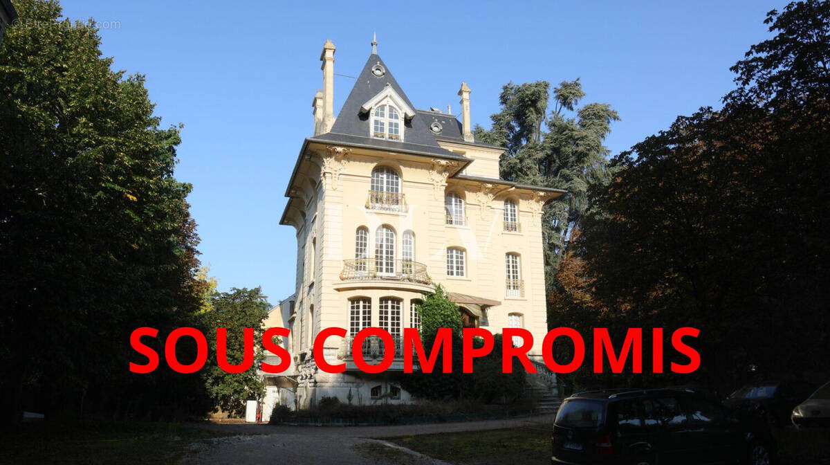 Appartement à FONTAINEBLEAU