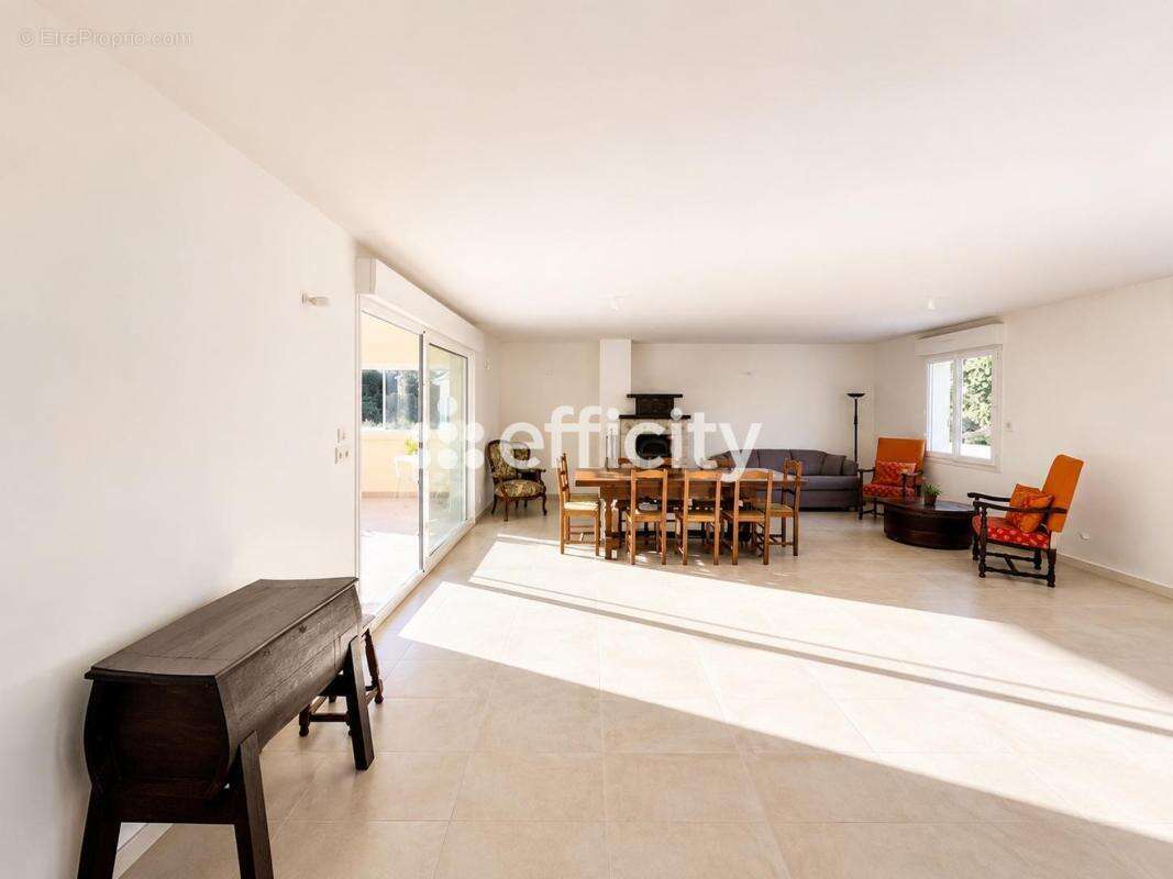 Maison 134 m² à Meschers-Sur-Gironde  - photo 7