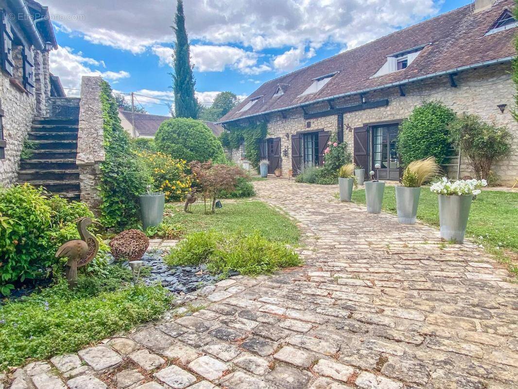 Maison à SOUPPES-SUR-LOING