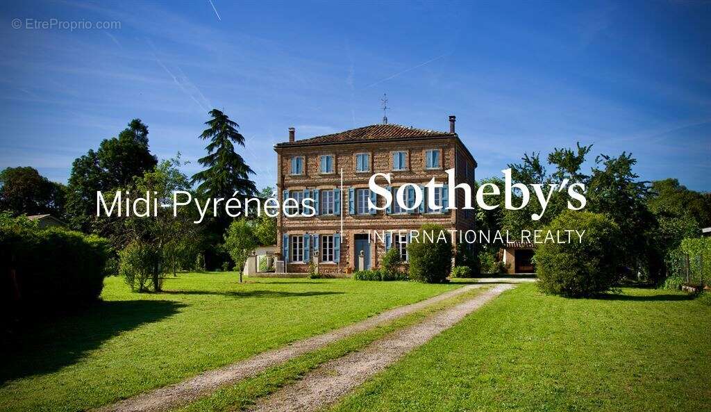 Maison à LISLE-SUR-TARN