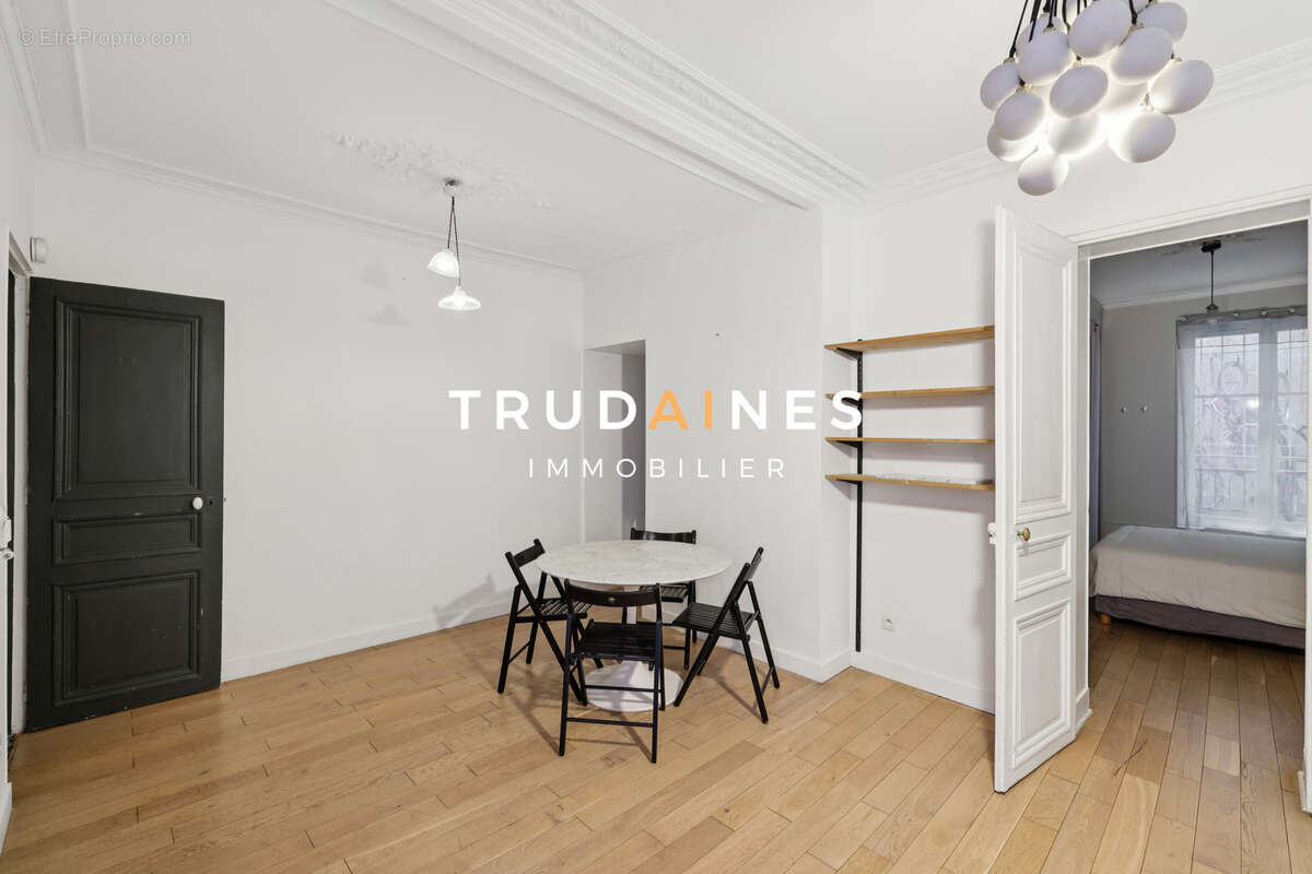 Appartement à PARIS-9E