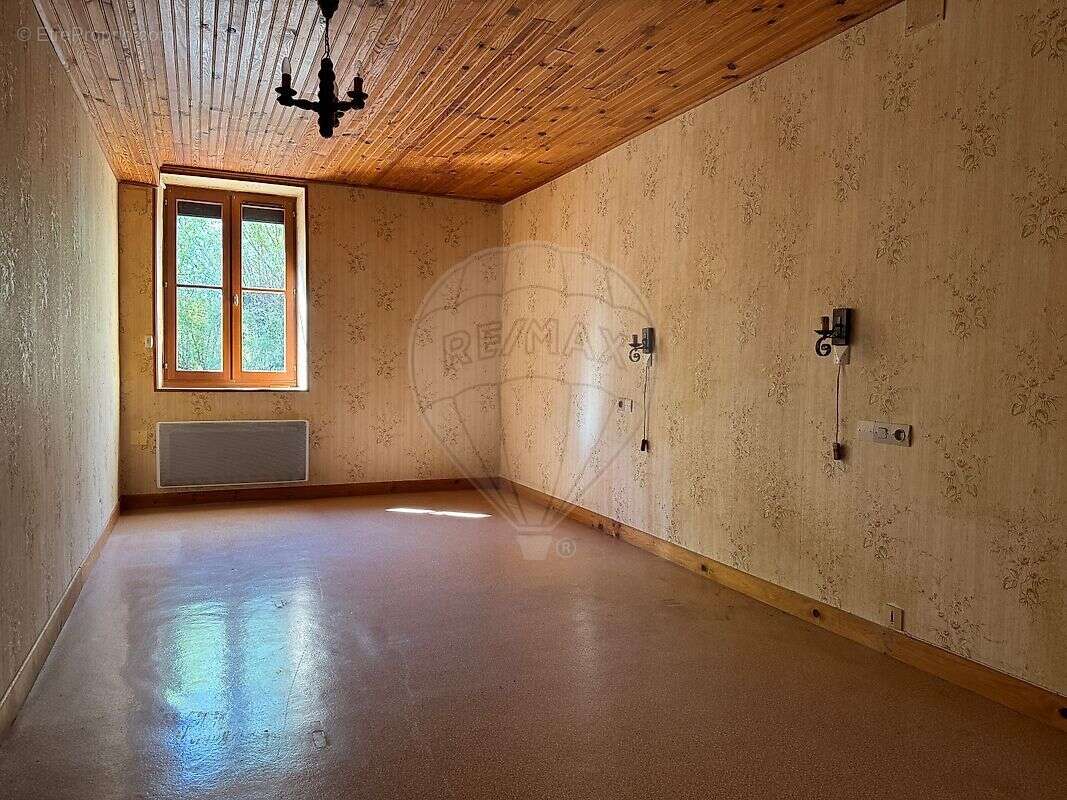 Maison à COSNE-COURS-SUR-LOIRE