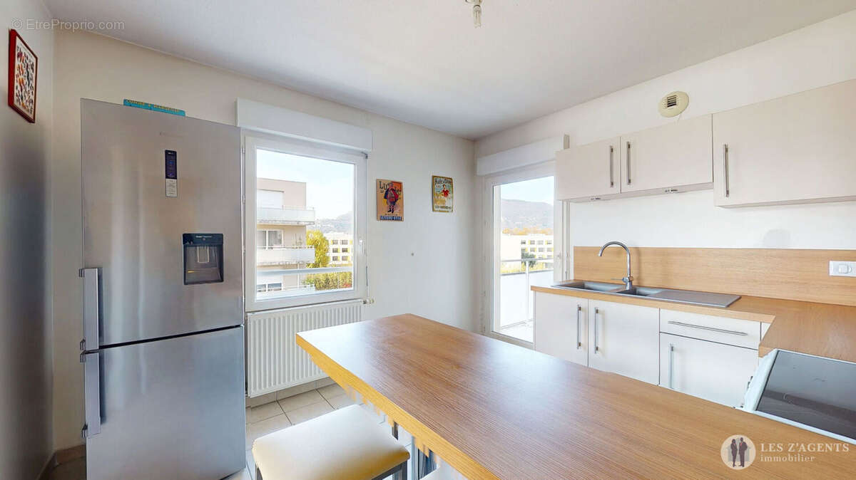 Appartement à SAINT-MARTIN-D&#039;HERES