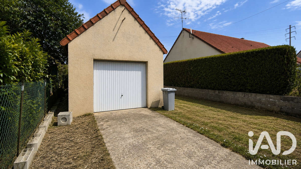 Terrain 435 m² à Aubepierre-Ozouer-Le-Repos  - photo 2