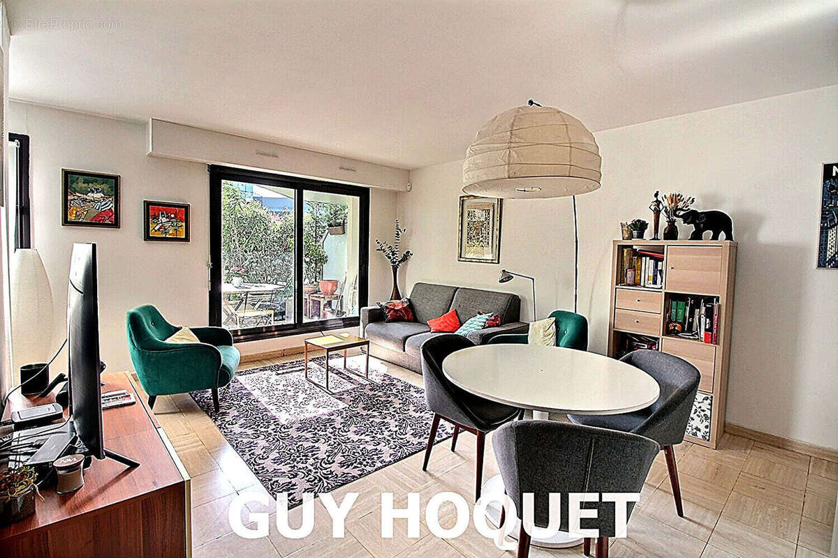 Appartement à SURESNES