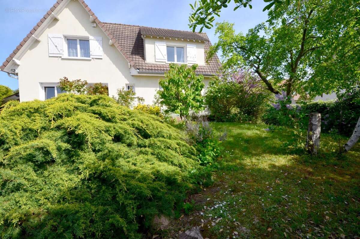Maison à CROISSY-SUR-SEINE
