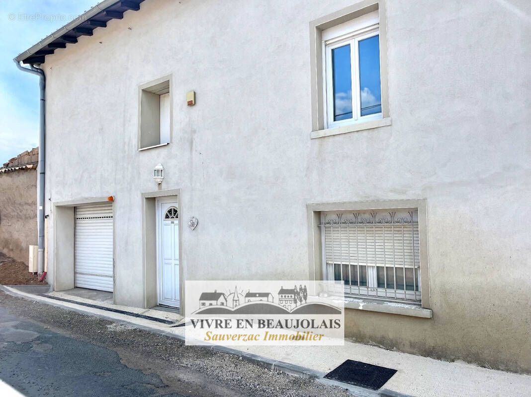 Maison à VAUX-EN-BEAUJOLAIS