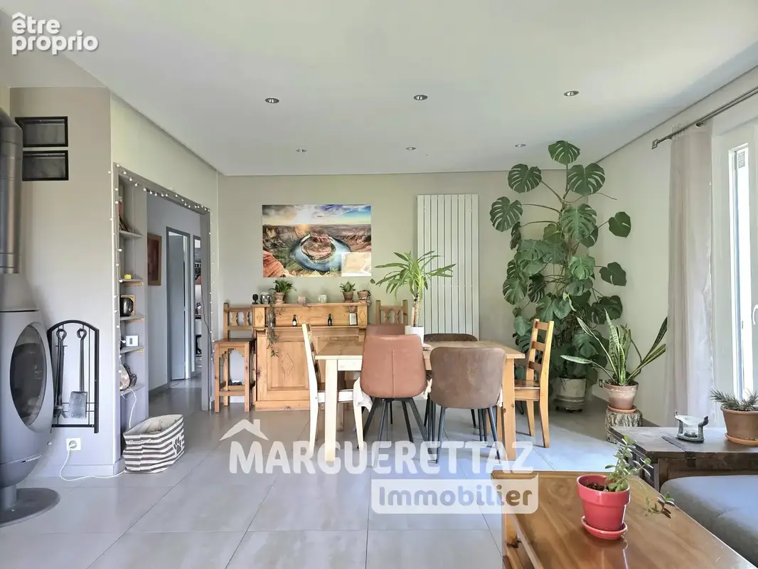 Maison plain pied 5 pieces 106 m² - terrain constructible 1613 m² - photo 2