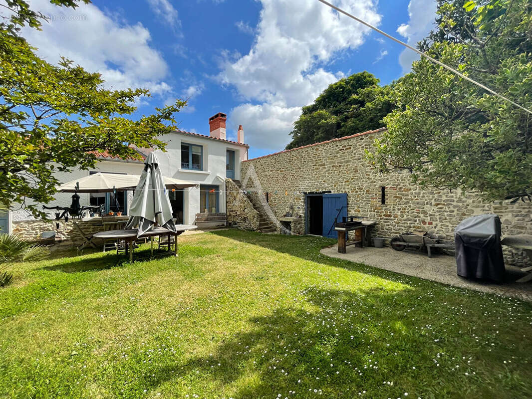 Maison Le Bernard 7 pièce(s) - photo 16