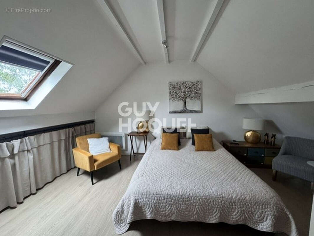 Maison charmante à vendre à Gault-Soigny, havre de paix et de lumière - photo 6