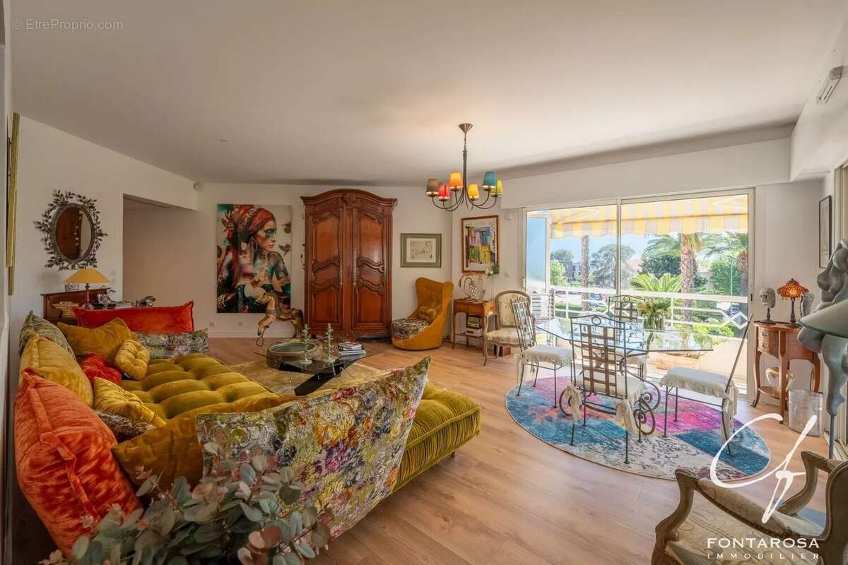 Appartement à SAINT-RAPHAEL