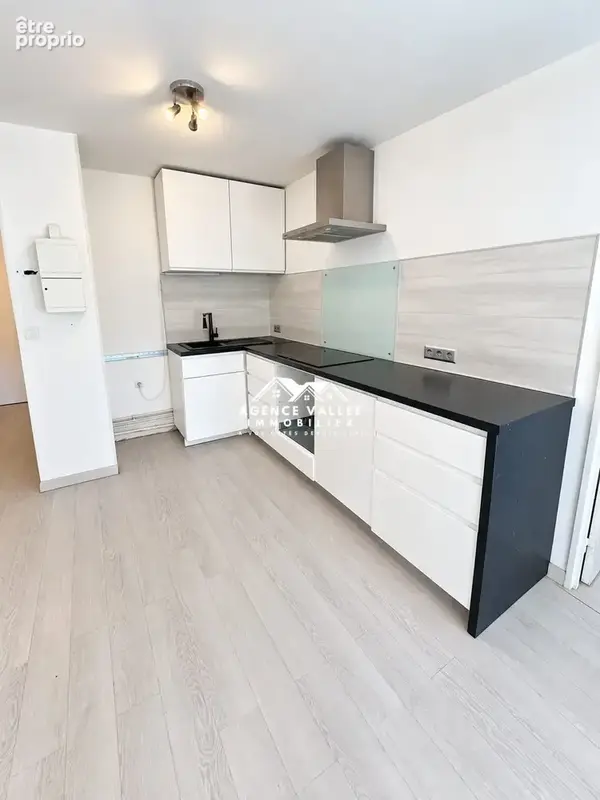 Appartement 2 pièces 37 m² à vendre à Saint-Germain-Les-Corbeil (91250) - photo 4