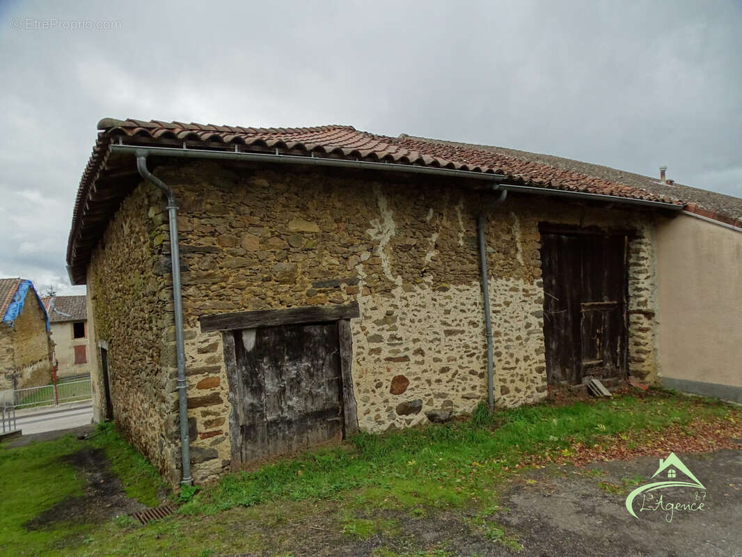 Maison à SAILLAT-SUR-VIENNE