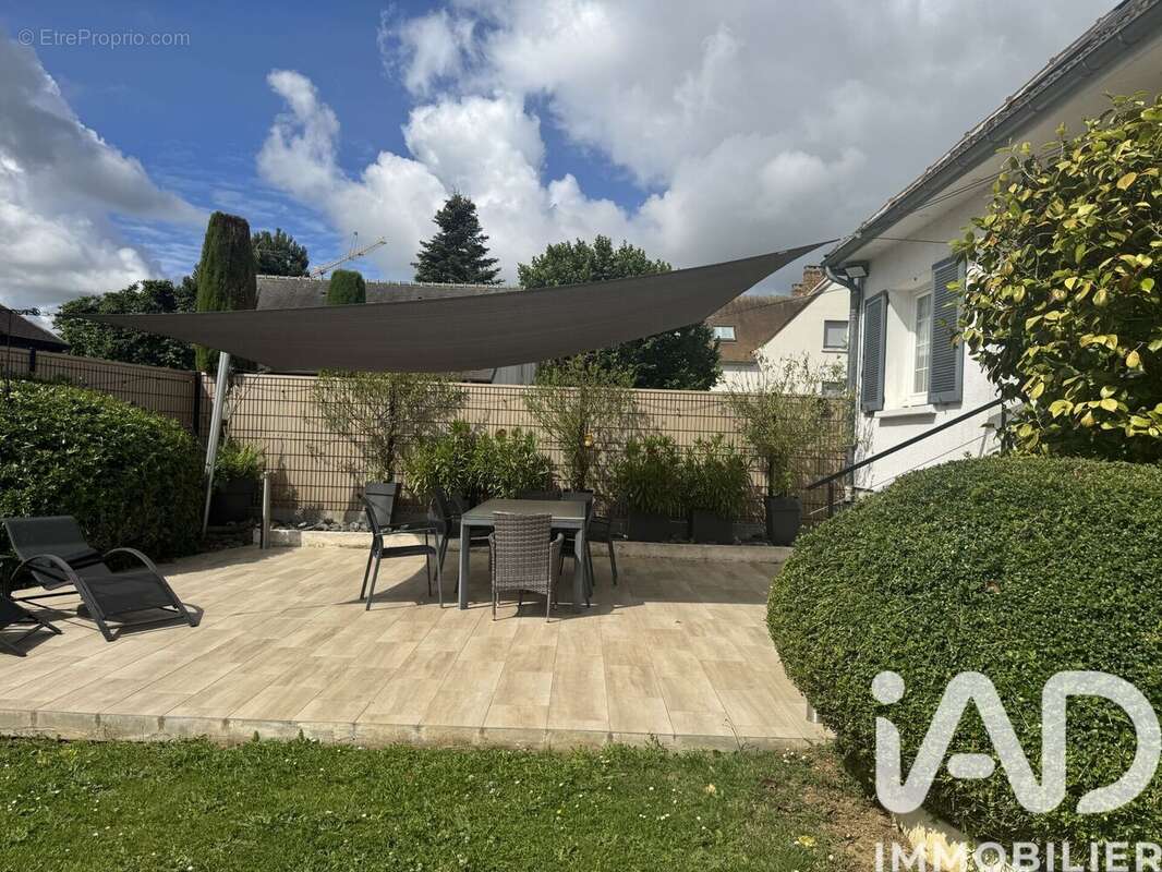 Maison 140 m² à Le Meux  - photo 2
