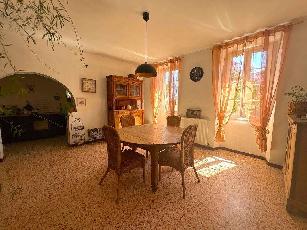 Maison à vendre 5 pièces 165m2 avec dépendances Proche de LE HOUGA (32) - photo 7