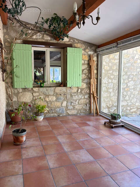 Maison à SAINT-NAZAIRE-LE-DESERT