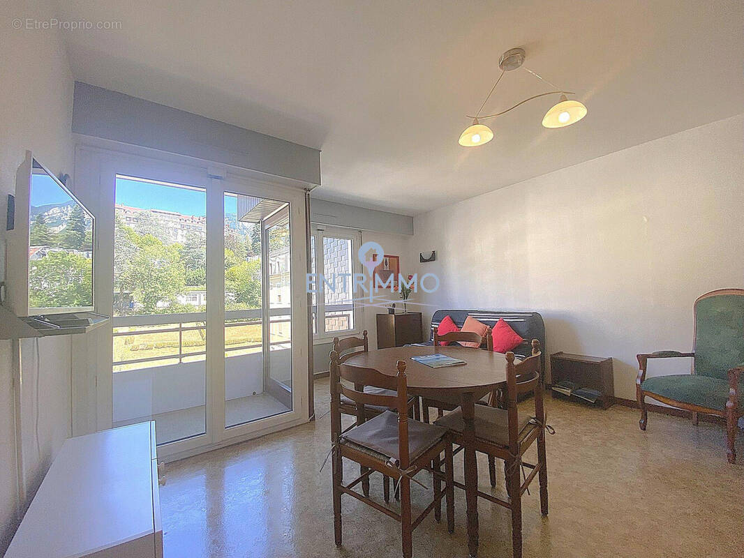 Appartement à AIX-LES-BAINS