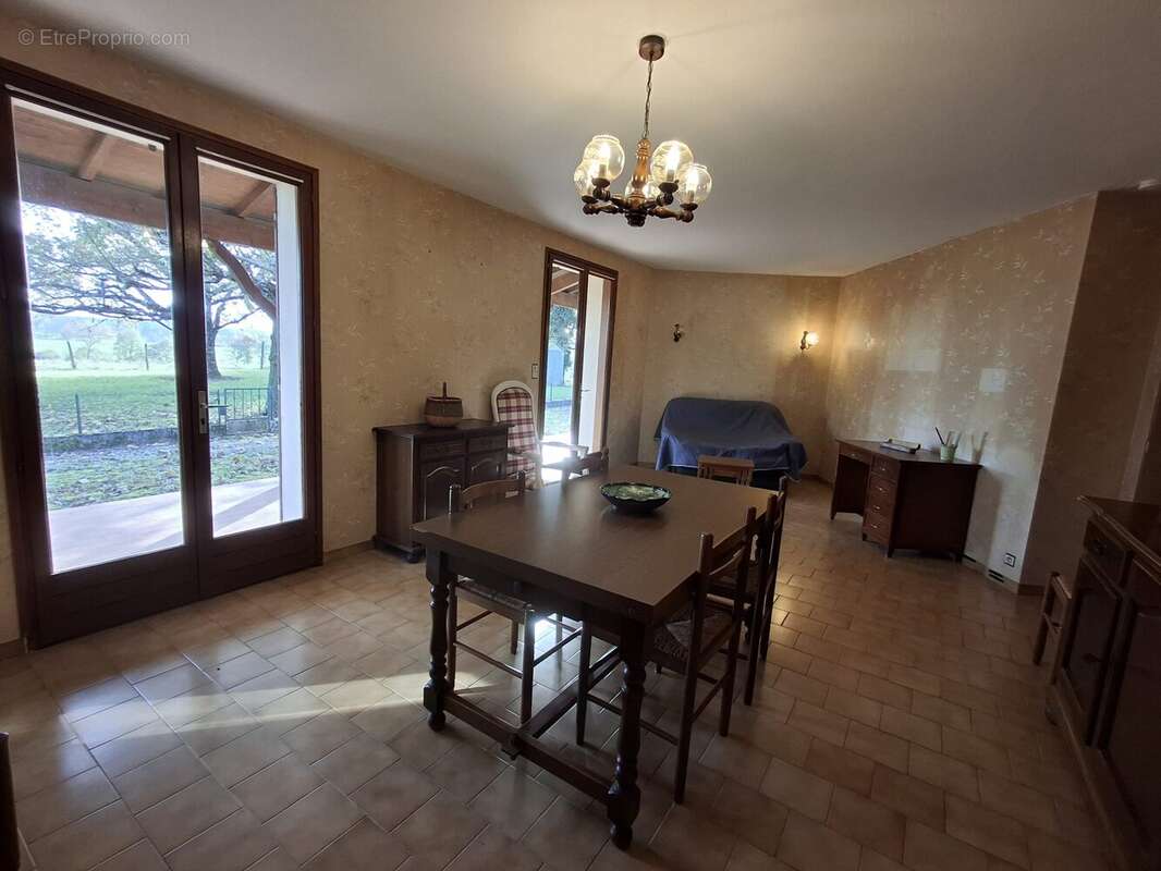 Maison à CASTILLONNES