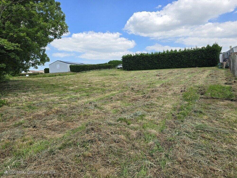 Terrain à LA ROCHELLE